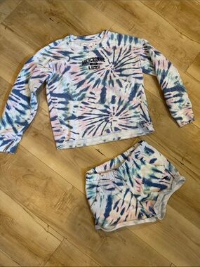Abercrombie & Fitch Pastel Tie-Dye Sweatshirt and Shorts Set